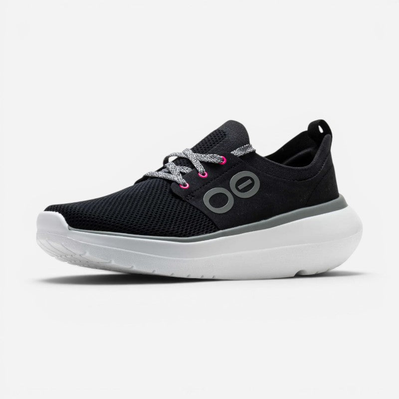 Women's Oomy Stride Shoe White Black