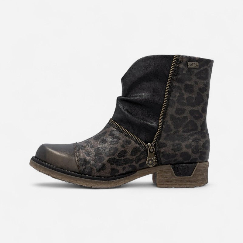 Fee 54 Antique