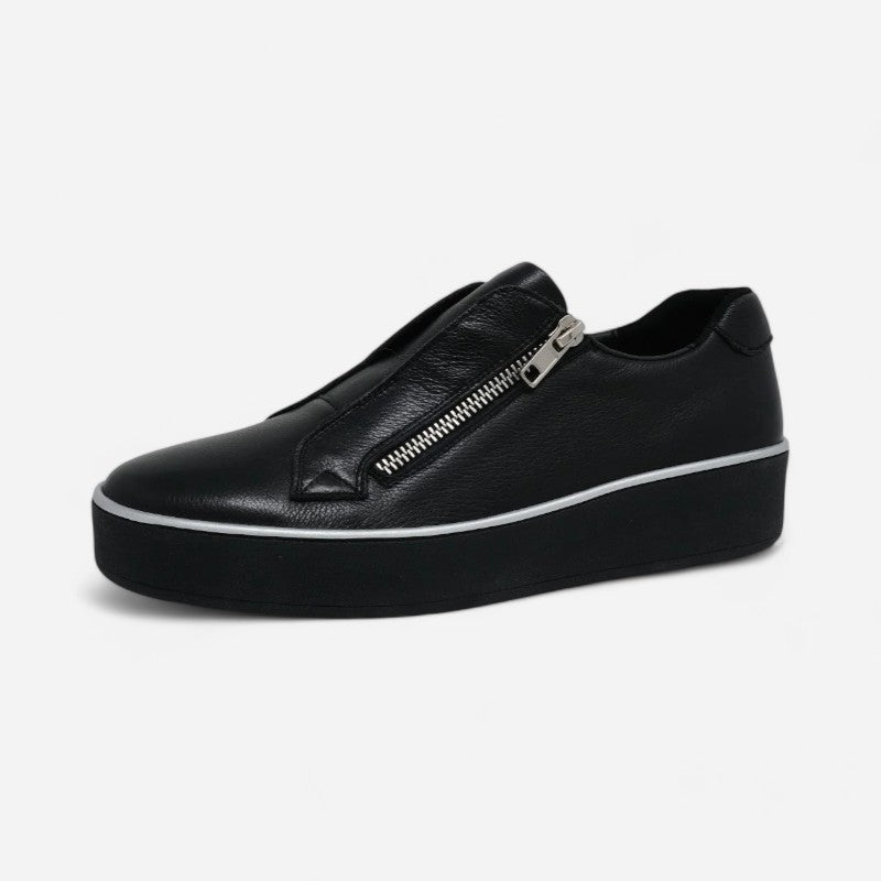 Zikta Black-Black