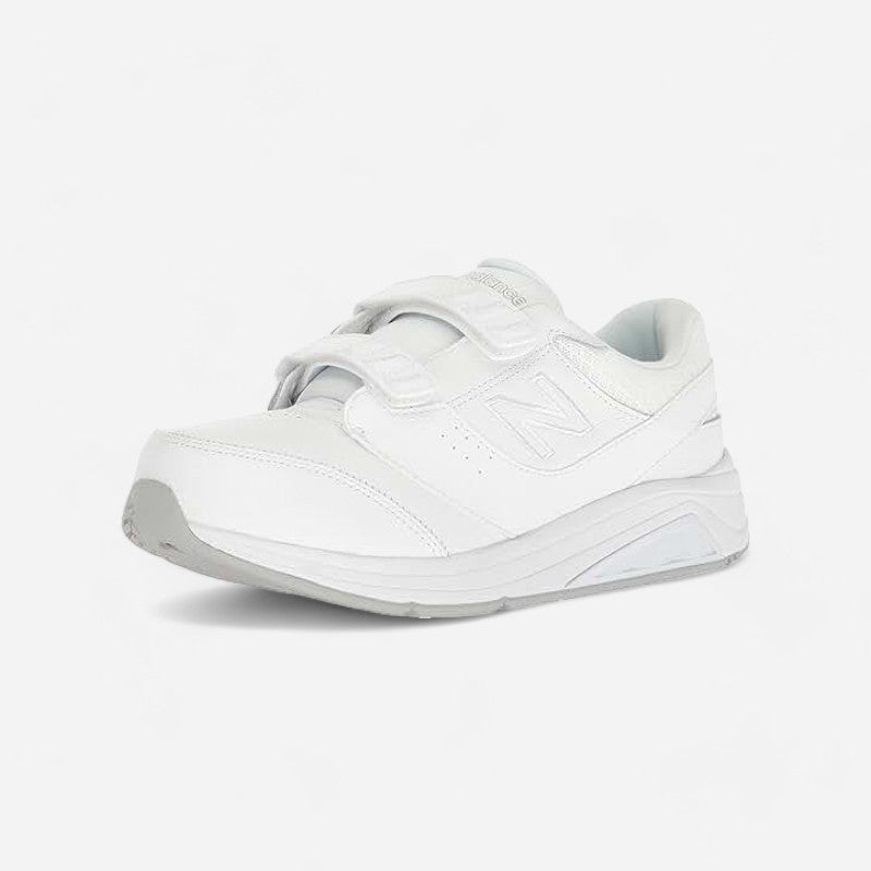 New Balance Women's 928V3